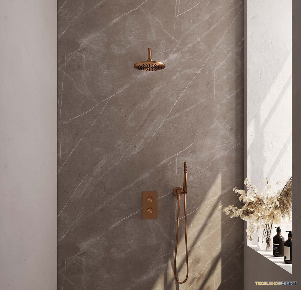 Regendoucheset Inbouw Brauer Copper Carving Thermostatisch 20cm met 3-Weg Omstelling, Gebogen Wandarm en Staaf Handdouche Geborsteld Koper