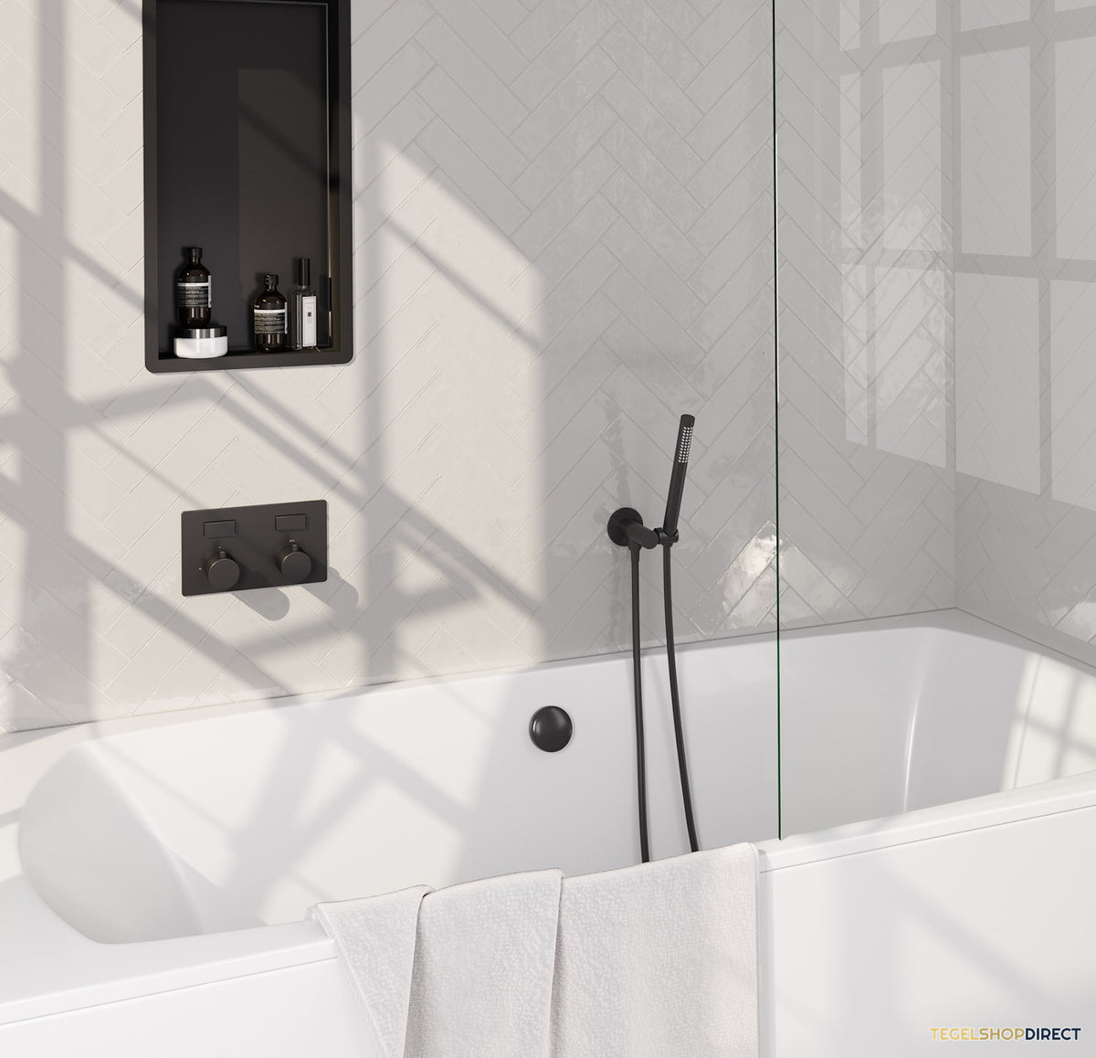Inbouwthermostaat set Brauer Black Edition Met Drukknoppen Incl Baduitloop en Afvoer Mat Zwart(Keuze Handdouche)