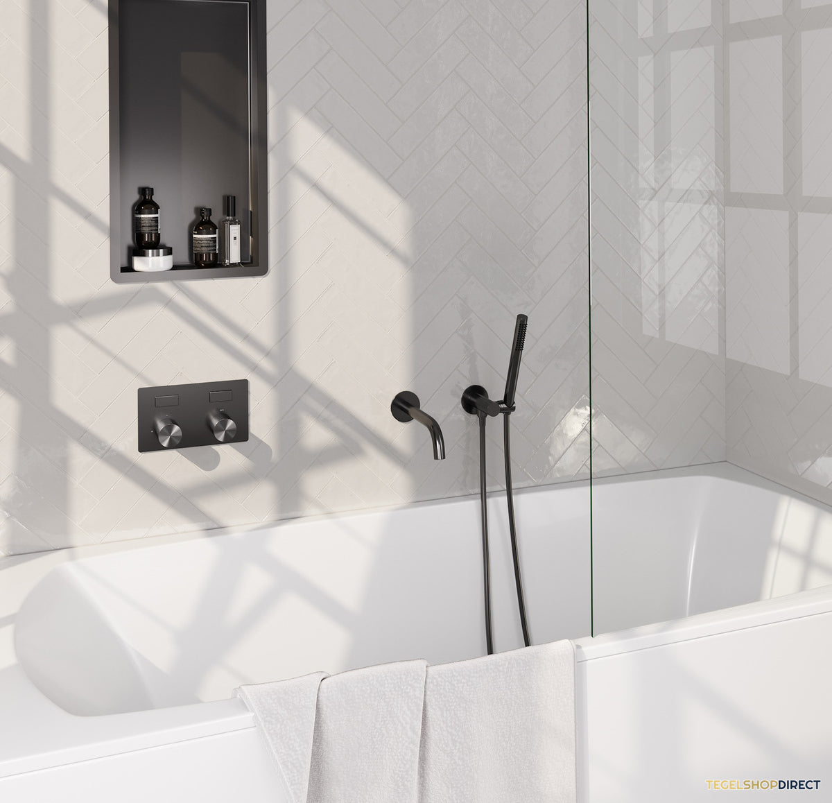 Inbouwthermostaat set Brauer Carving Met Drukknoppen Incl Baduitloop Gunmetal (Keuze Handdouche)