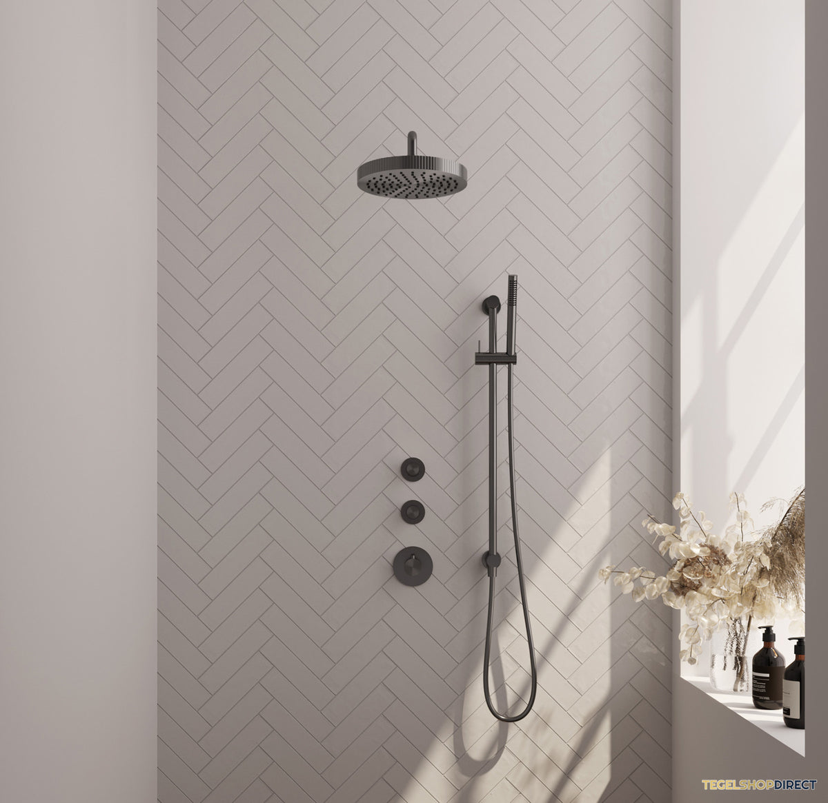 Brauer Stripe thermostatische inbouw regendouche SET 08 met 25 cm douchekop en gebogen muurarm en staaf handdouche en doucheslang en geintegreerde glijstang gunmetal geborsteld PVD