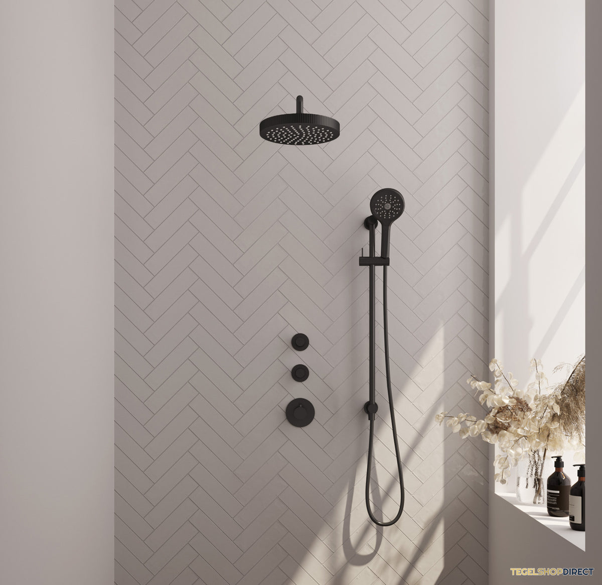 Brauer Stripe thermostatische inbouw regendouche SET 11 met 25 cm douchekop en gebogen muurarm en 3-standen handdouche en doucheslang en geintegreerde glijstang mat zwart