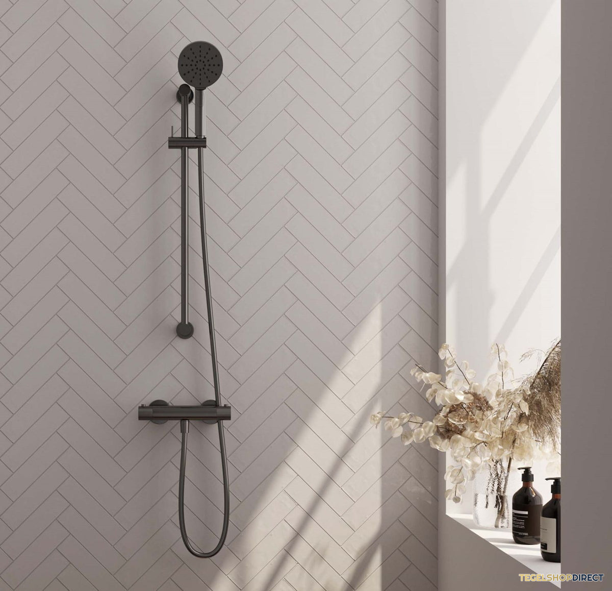 Douchekraanset Brauer Gunmetal Carving Opbouw Met Glijstang En Ronde Handdouche Geborsteld Gunmetal