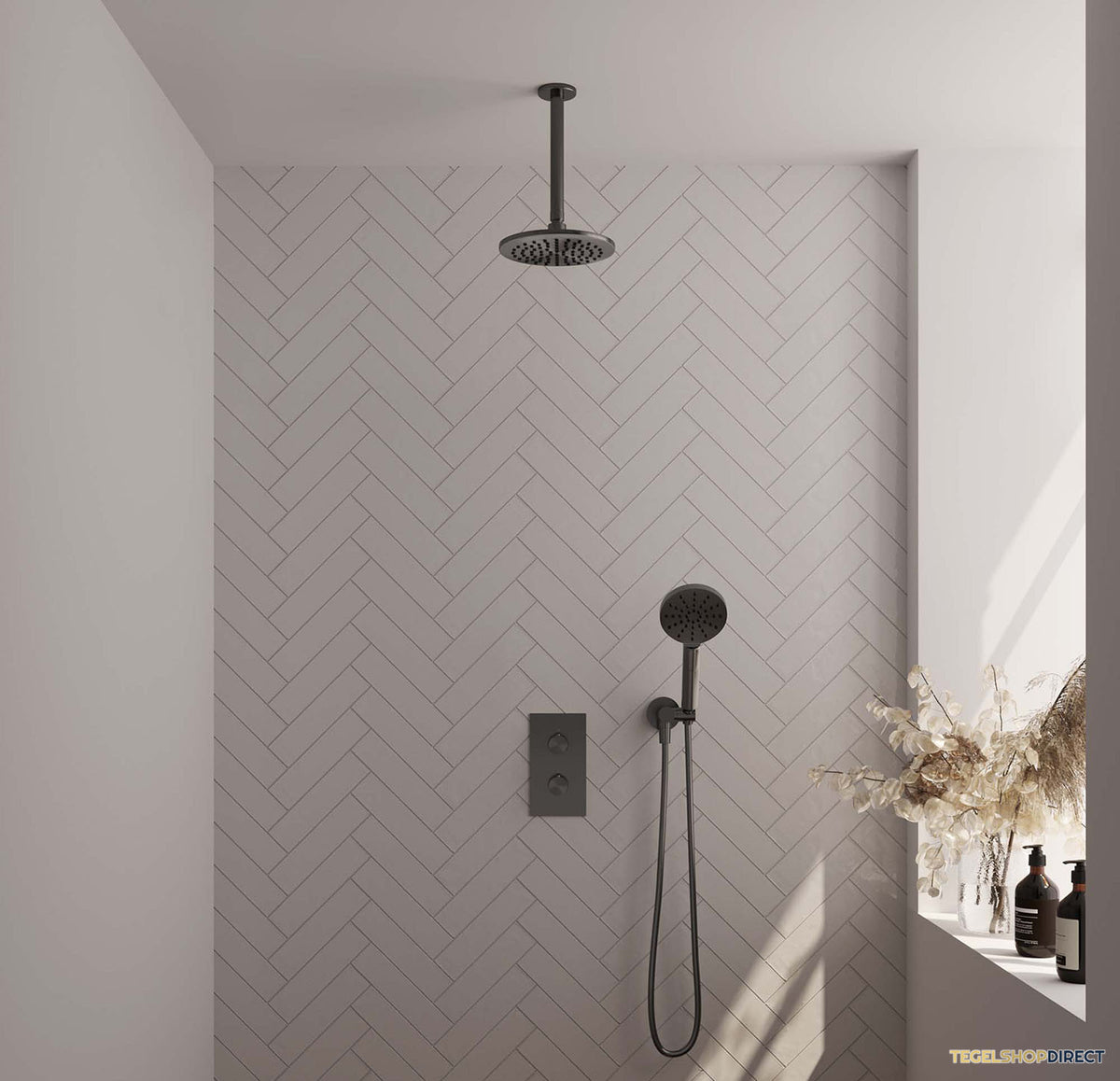 Regendoucheset Inbouw Brauer Gunmetal Carving Thermostatisch 20cm met 3-Weg Omstelling, Plafondarm en 3-Standen Handdouche Geborsteld Gunmetal