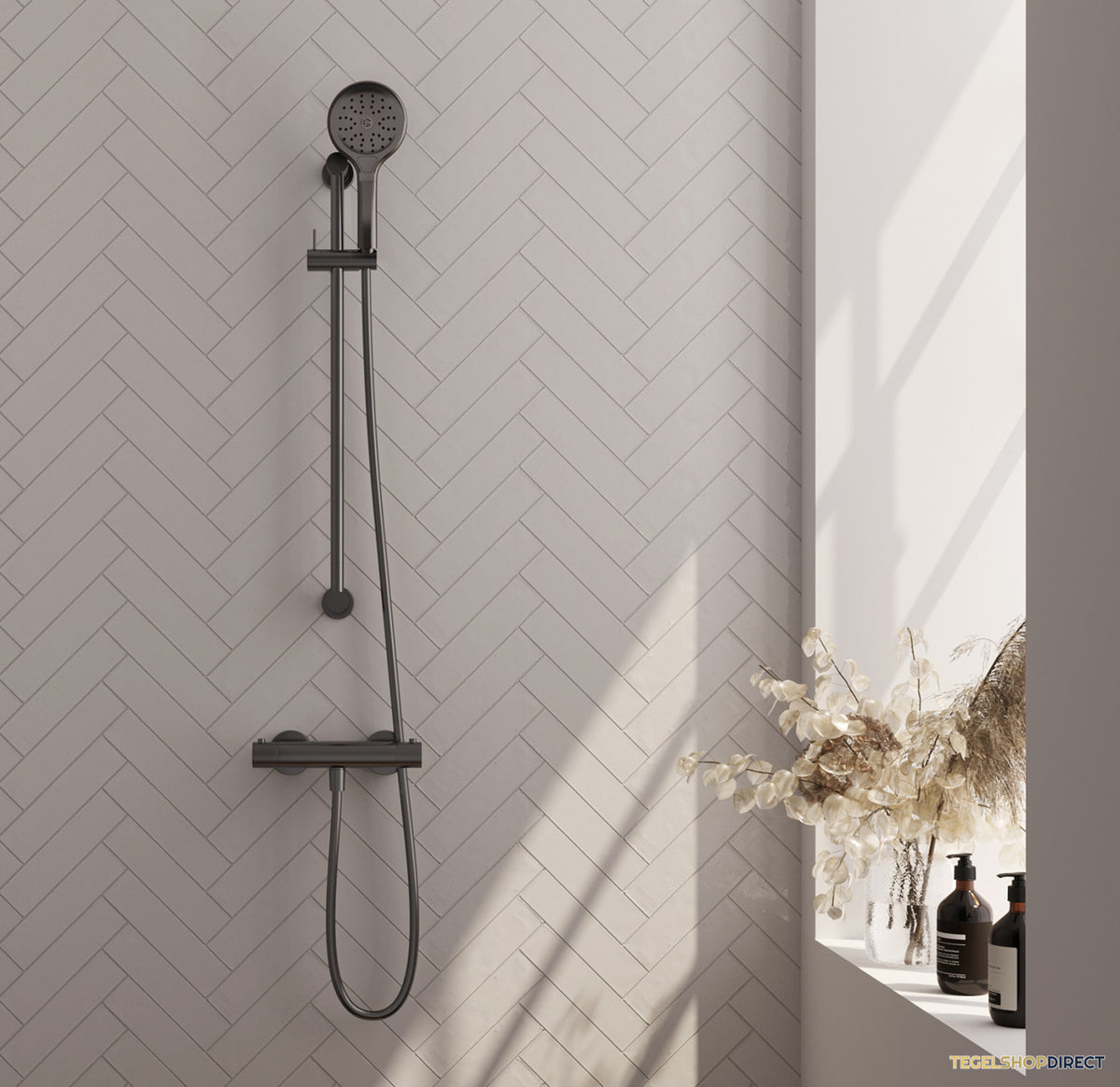 Brauer Stripe opbouw douche thermostaatkraan SET 02 met glijstang en 3-standen handdouche en doucheslang gunmetal geborsteld PVD