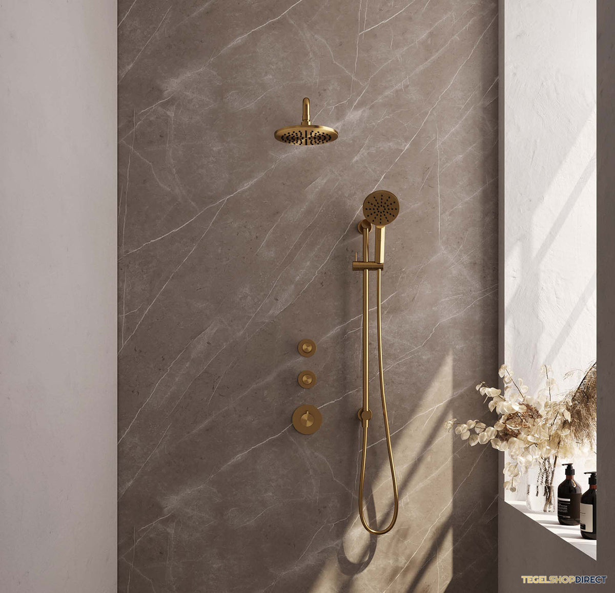 Regendoucheset Inbouw Brauer Gold Carving Thermostatisch 20cm met Gebogen Wandarm, Glijstang en Handdouche 3-Standen Losse Stopkranen Geborsteld Goud