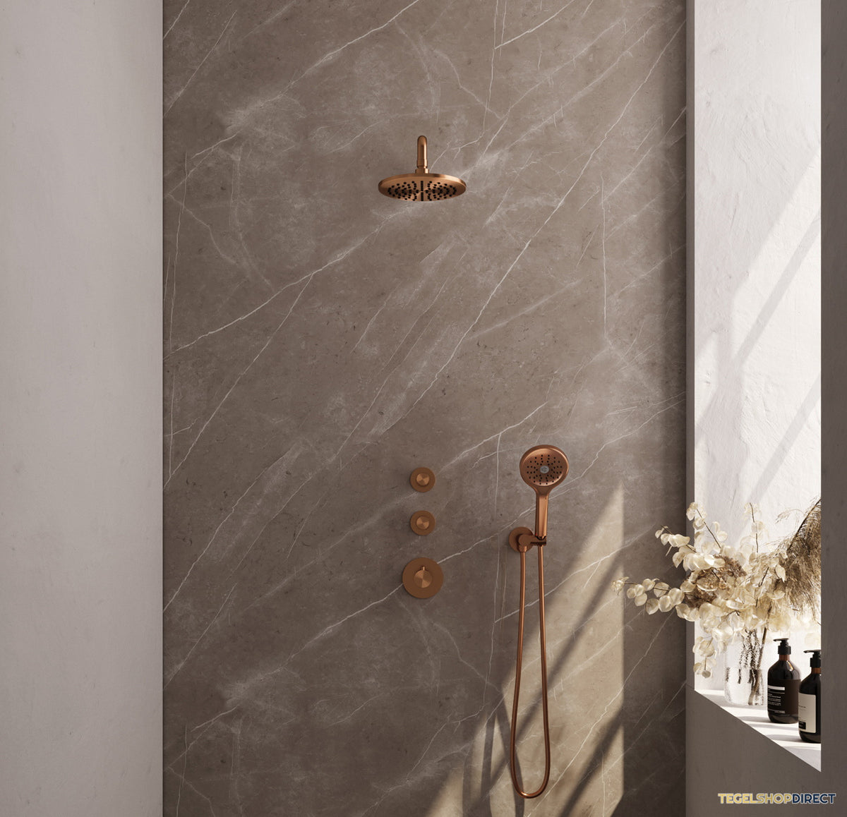 Inbouw Regendouche Set Brauer Copper Edition Gebogen Wanduitloop Ronde Hoofddouche 20 cm Met Twee Stopkranen en Handdouche 3 Standen Koper PVD