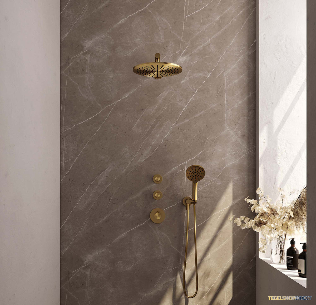 Regendoucheset Inbouw Brauer Gold Carving Thermostatisch 30cm met Wandarm en Handdouche 3-Standen Losse Stopkranen Geborsteld Goud