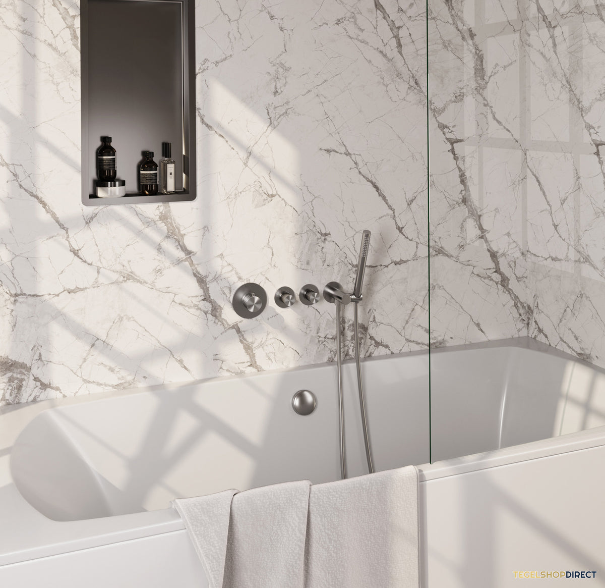 Brauer Stripe thermostatische inbouw badkraan SET 01 met badvulcombinatie en staaf handdouche en doucheslang en wandaansluitbocht RVS-kleurig geborsteld PVD