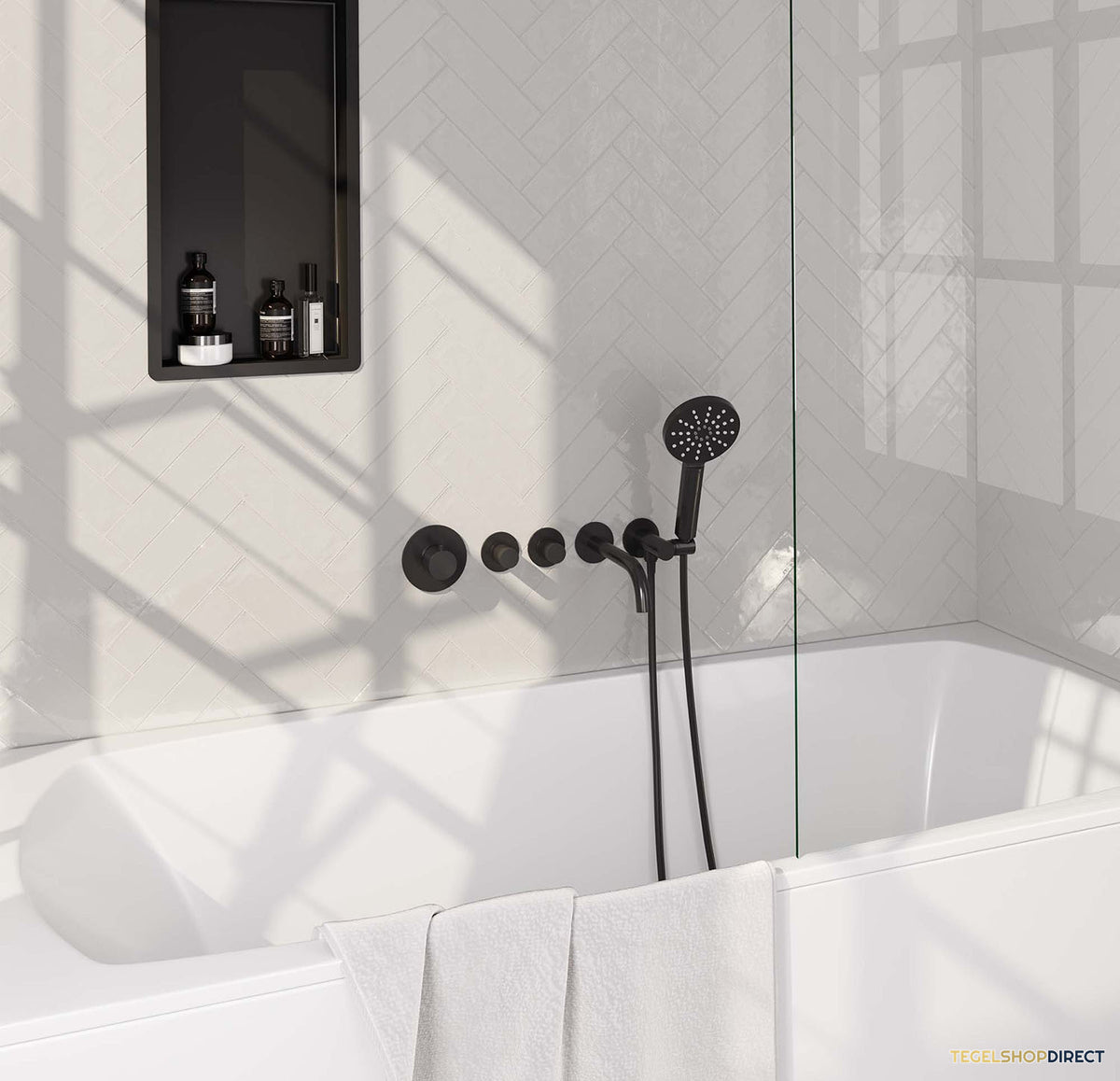 Inbouwthermostaatset Brauer Black Carving Incl Baduitloop en 3 Standen Handdouche Mat Zwart