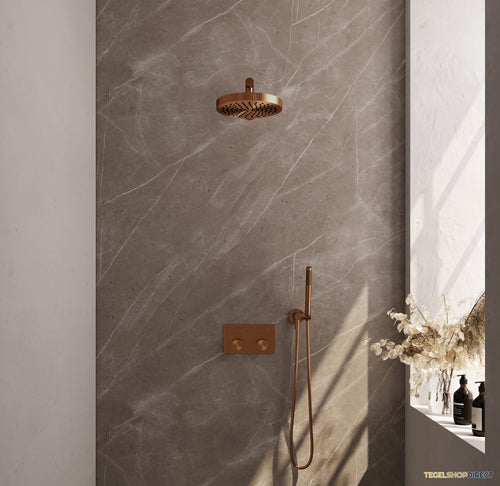 Brauer Stripe thermostatische inbouw regendouche met drukknoppen SET 25 met 25 cm douchekop en rechte muurarm en staaf handdouche en doucheslang en wandaansluitbocht koper geborsteld PVD