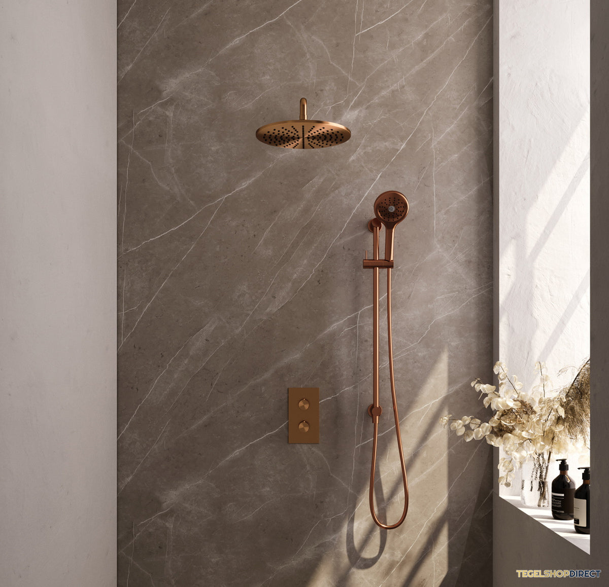 Inbouw Regendouche Set Brauer Copper Edition Gebogen Wanduitloop Ronde Hoofddouche 30 cm Met Glijstang en Handdouche 3 Standen Koper