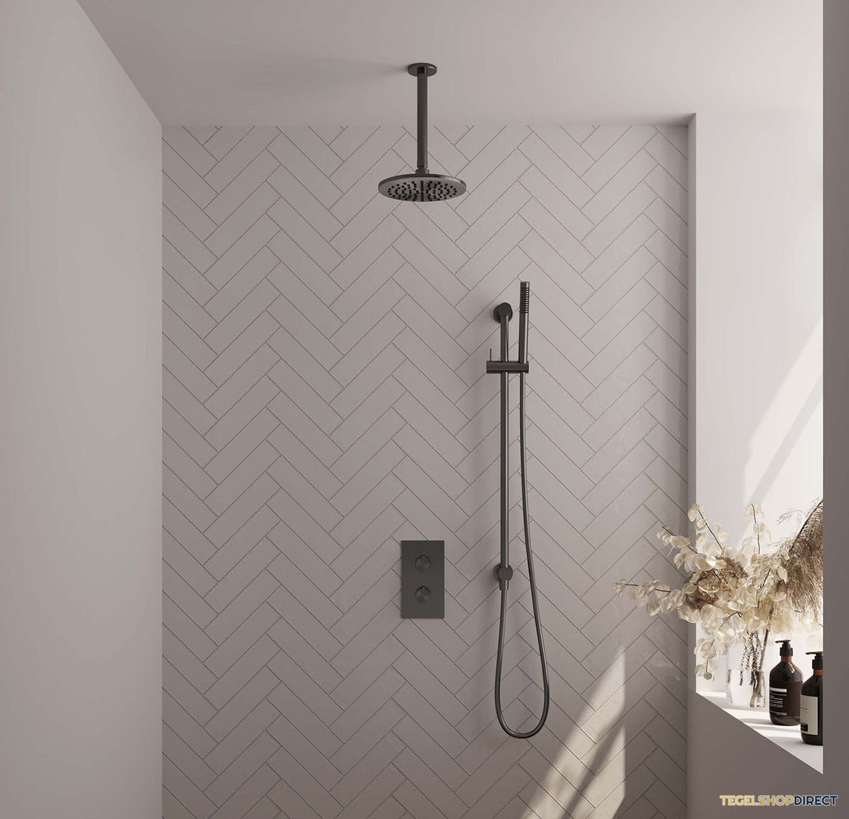Regendoucheset Inbouw Brauer Gunmetal Carving Thermostatisch 20cm met 3-Weg Omstelling, Plafondarm, Glijstang en Staaf Handdouche Geborsteld Gunmetal
