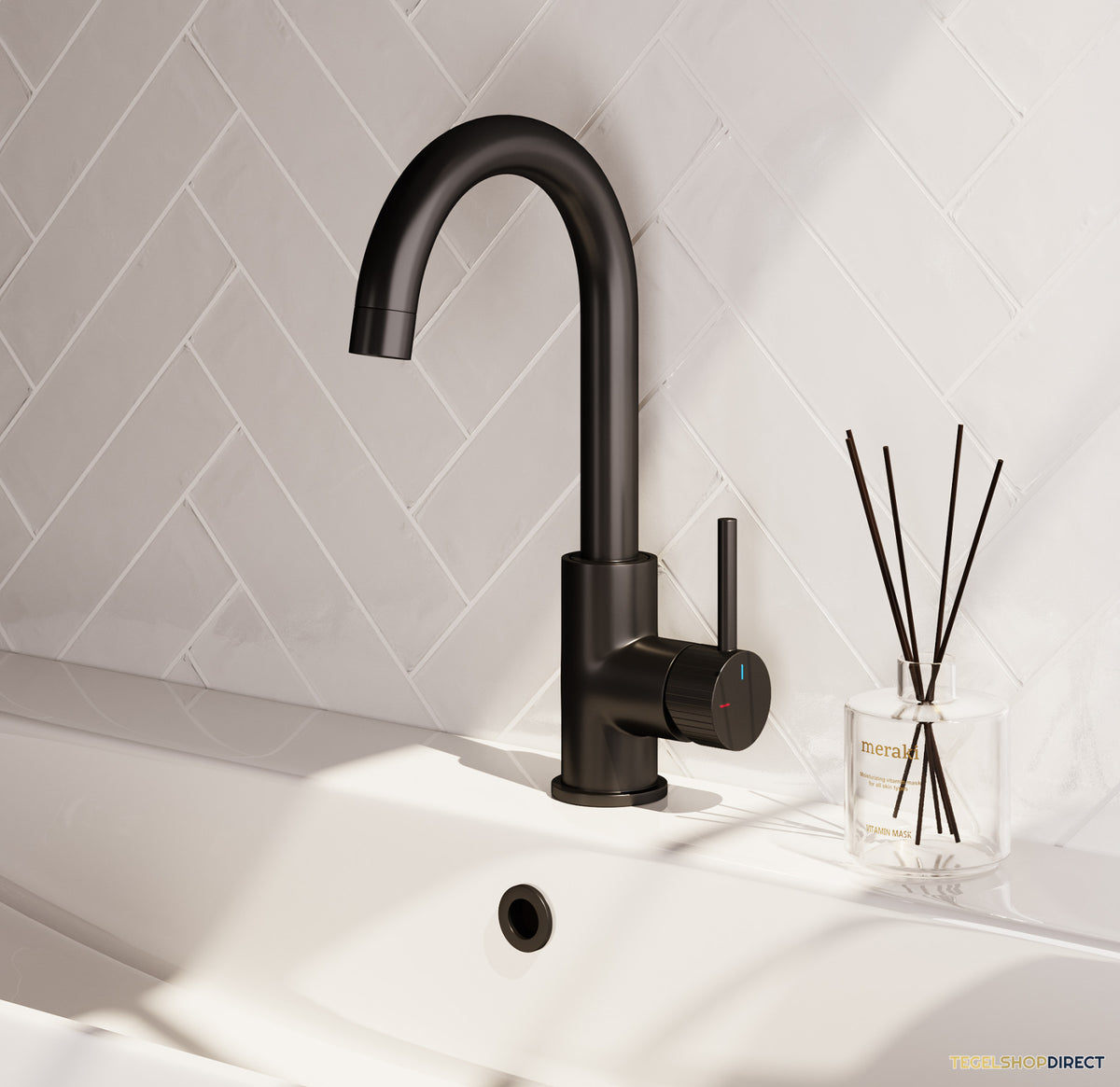 Brauer Stripe hoge opbouw wastafelmengkraan met draaibare ronde uitloop model A mat zwart – afbeelding 2