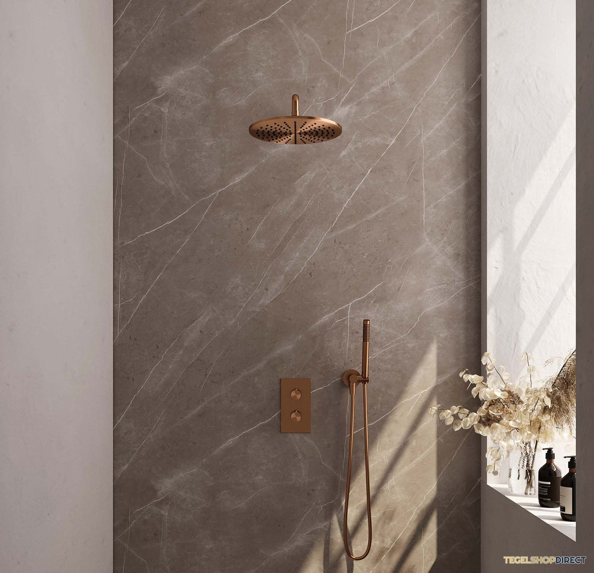 Regendoucheset Inbouw Brauer Copper Carving Thermostatisch 30cm met 3-Weg Omstelling, Gebogen Wandarm en Staaf Handdouche Geborsteld Koper
