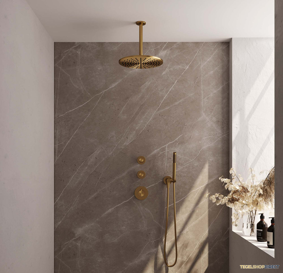 Regendoucheset Inbouw Brauer Gold Carving Thermostatisch 30cm met Plafondarm en Handdouche Staaf Losse Stopkranen Geborsteld Goud