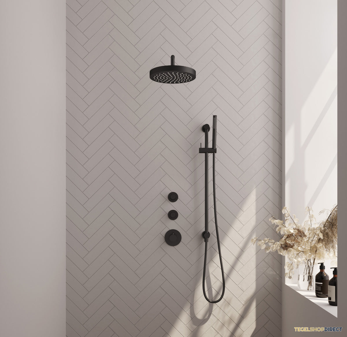 Brauer Stripe thermostatische inbouw regendouche SET 08 met 25 cm douchekop en gebogen muurarm en staaf handdouche en doucheslang en geintegreerde glijstang mat zwart