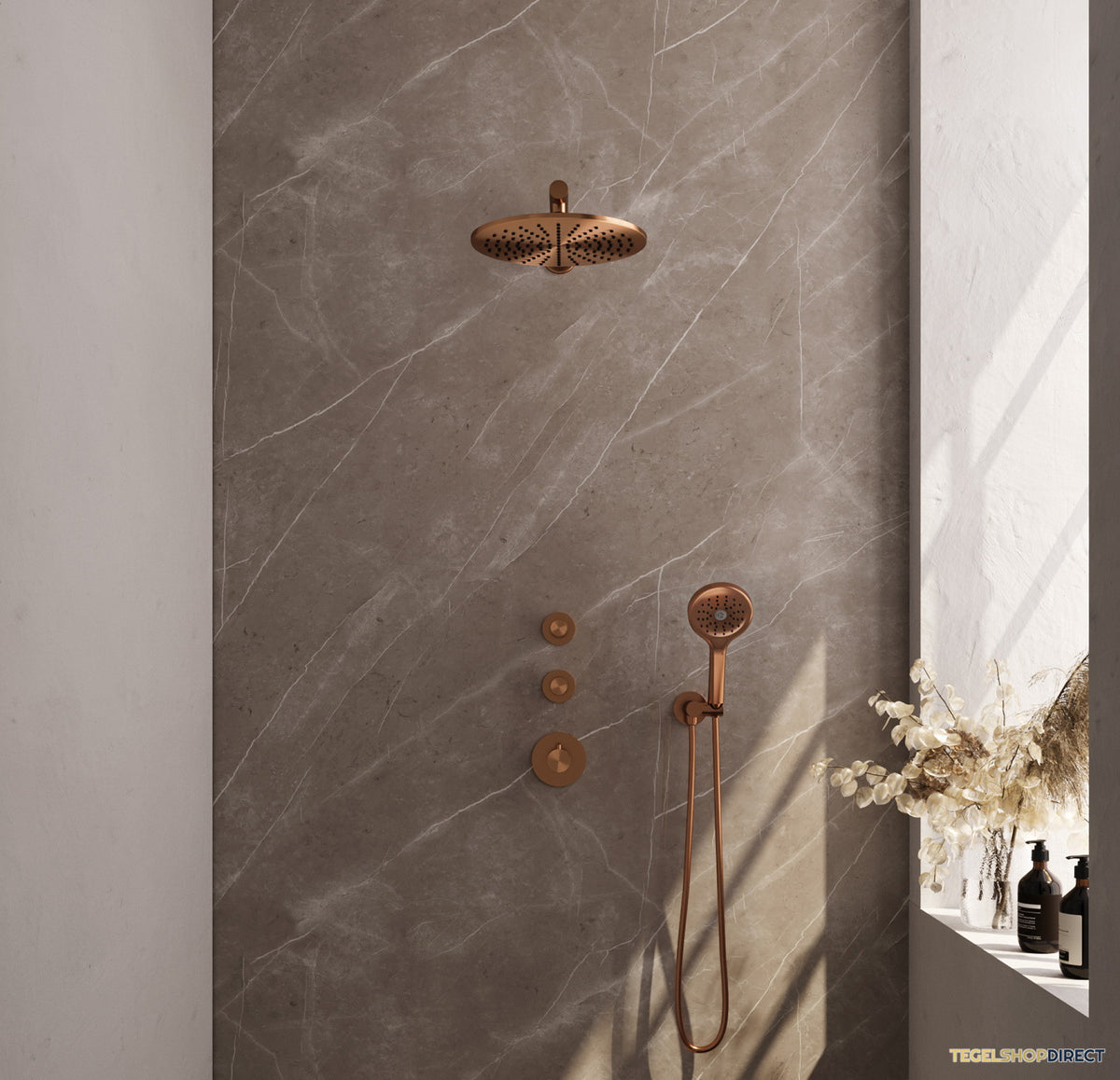 Regendoucheset Inbouw Brauer Copper Carving Thermostatisch 30cm met Wandarm en Handdouche 3-Standen Losse Stopkranen Geborsteld Koper