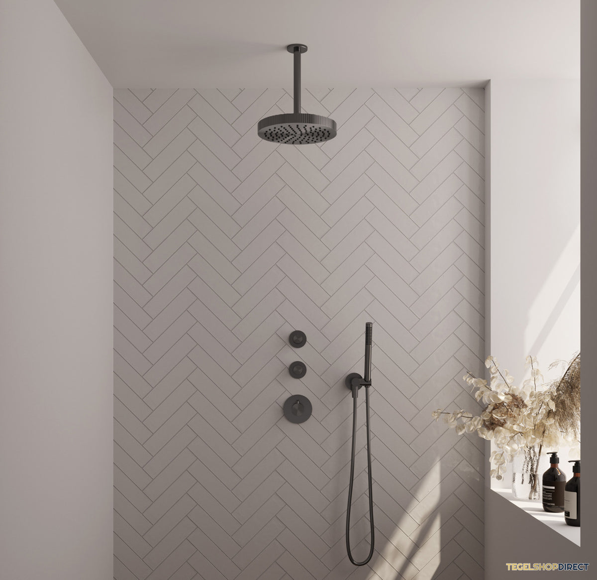 Brauer Stripe thermostatische inbouw regendouche SET 03 met 25 cm douchekop en plafondarm en staaf handdouche en doucheslang en wandaansluitbocht gunmetal geborsteld PVD