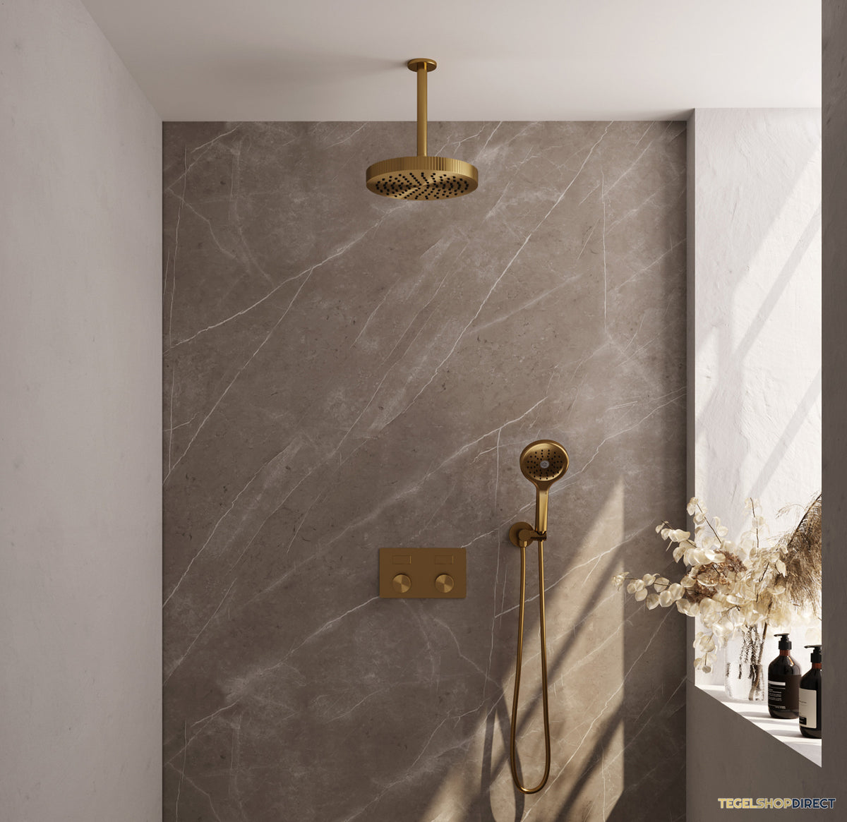 Brauer Stripe thermostatische inbouw regendouche met drukknoppen SET 30 met 25 cm douchekop en plafondarm en 3-standen handdouche en doucheslang en wandaansluitbocht goud geborsteld PVD