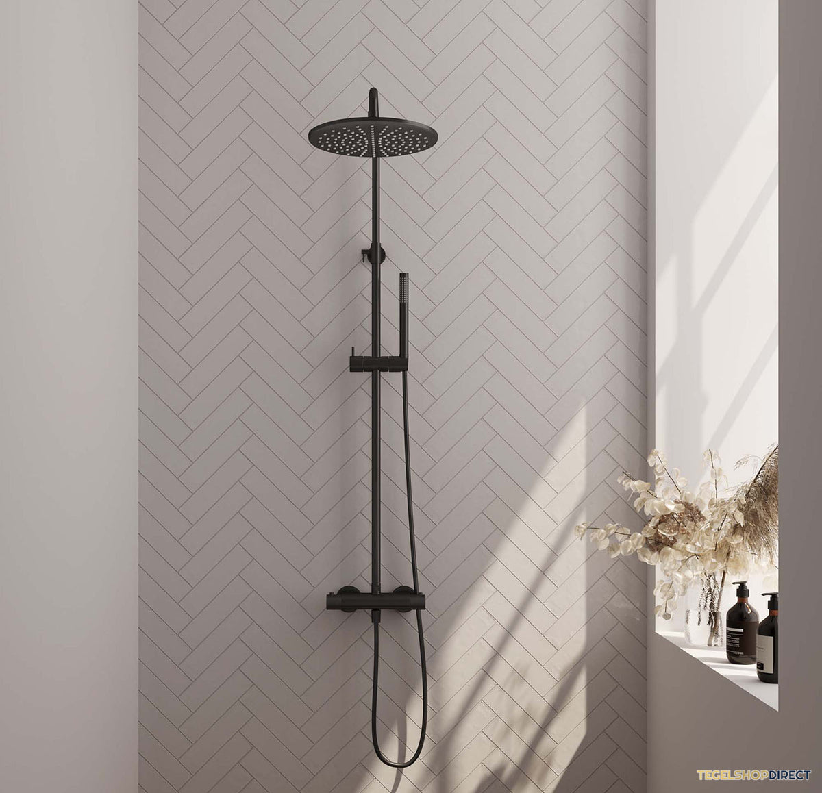 Regendoucheset Opbouw Brauer Black Carving 30 cm Thermostatisch met Staaf Handdouche Mat Zwart
